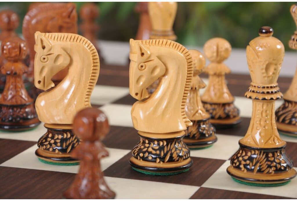 Burnt Zagreb ’59 Chess Pieces